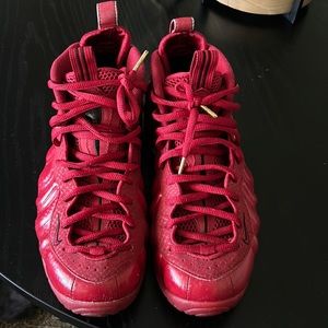 Men Nike Foamposite Size 10